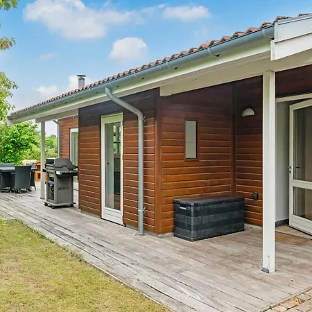 M401-vaeggerlose-marielyst-strandpark-45 Bøtø By